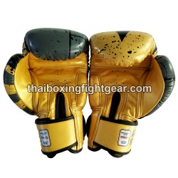 Gants de boxe Muay Thai Yokkao FYGL-40-43 "Hustle" Or | Gants Boxe Thai