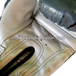 Gants de boxe Muay Thai Yokkao "Hustle" Argent FYGL-40-44 | Gants Boxe Thai
