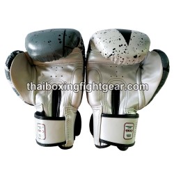 Gants de boxe Muay Thai Yokkao "Hustle" Argent FYGL-40-44 | Gants Boxe Thai