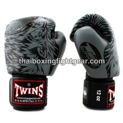 Gants de boxe thai Twins FBGVL3-50 "Wolf" Noir et Gris | Gants