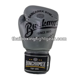 Gants de boxe thai Buakaw Banchamek W1 Gris | Gants Boxe Thai