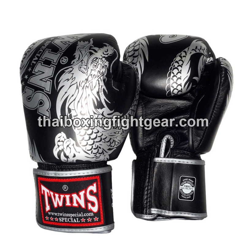 Gants de boxe thai Twins FBGVL3-49 "Dragon"noir argenté | Gants