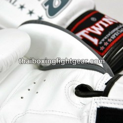 Gants de boxe thai Twins "BGVL3-2TA White Grey" Twins - 4