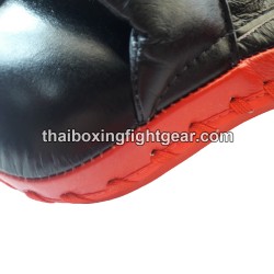 Pattes d'ours "Punching mitts" incurvés Fairtex rouge/noir | Equipements